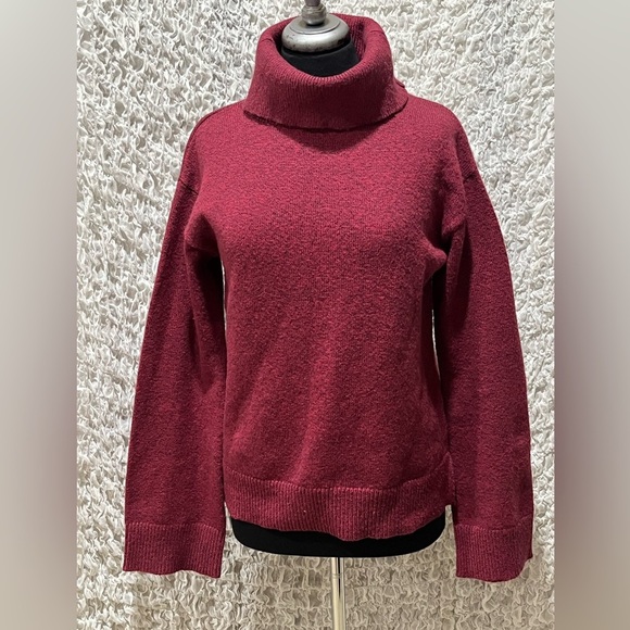 Sanctuary Deep Red TURTLE NECK SWEATER WOMEN SIZE M